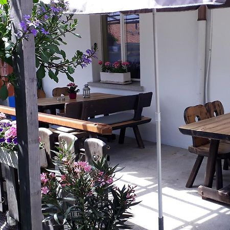Hotel Restaurant Roessli Uetendorf 외부 사진