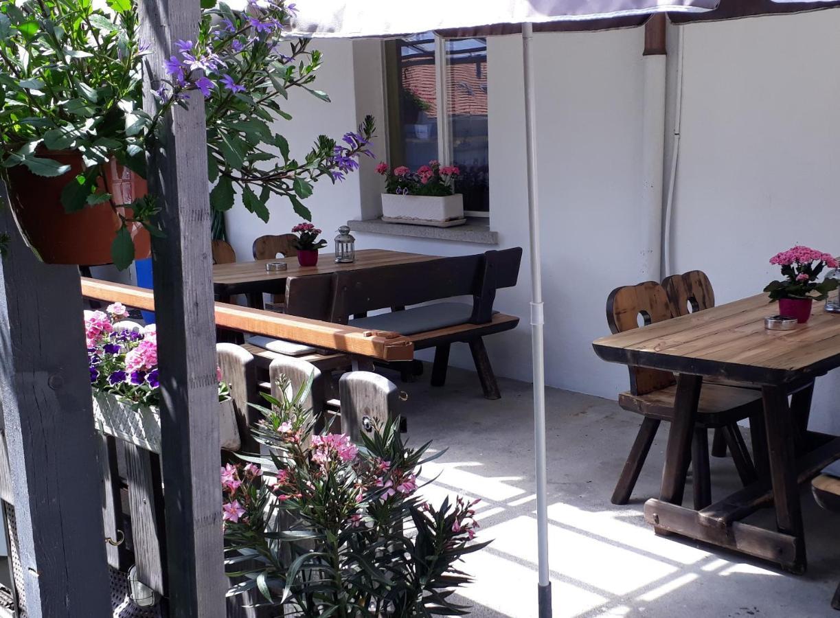 Hotel Restaurant Roessli Uetendorf 외부 사진