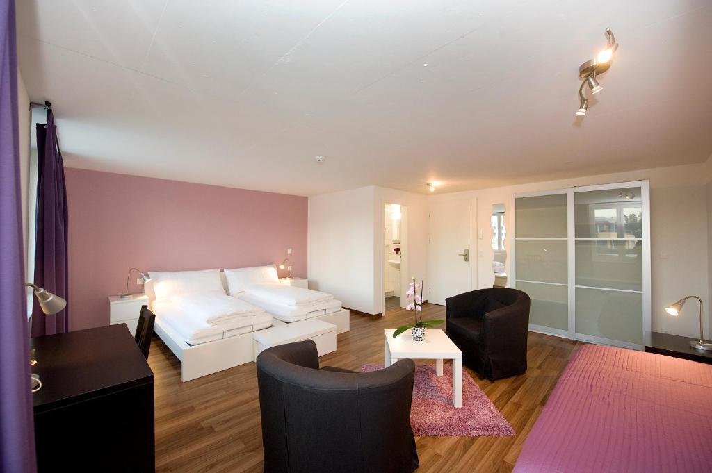 Hotel Restaurant Roessli Uetendorf 객실 사진